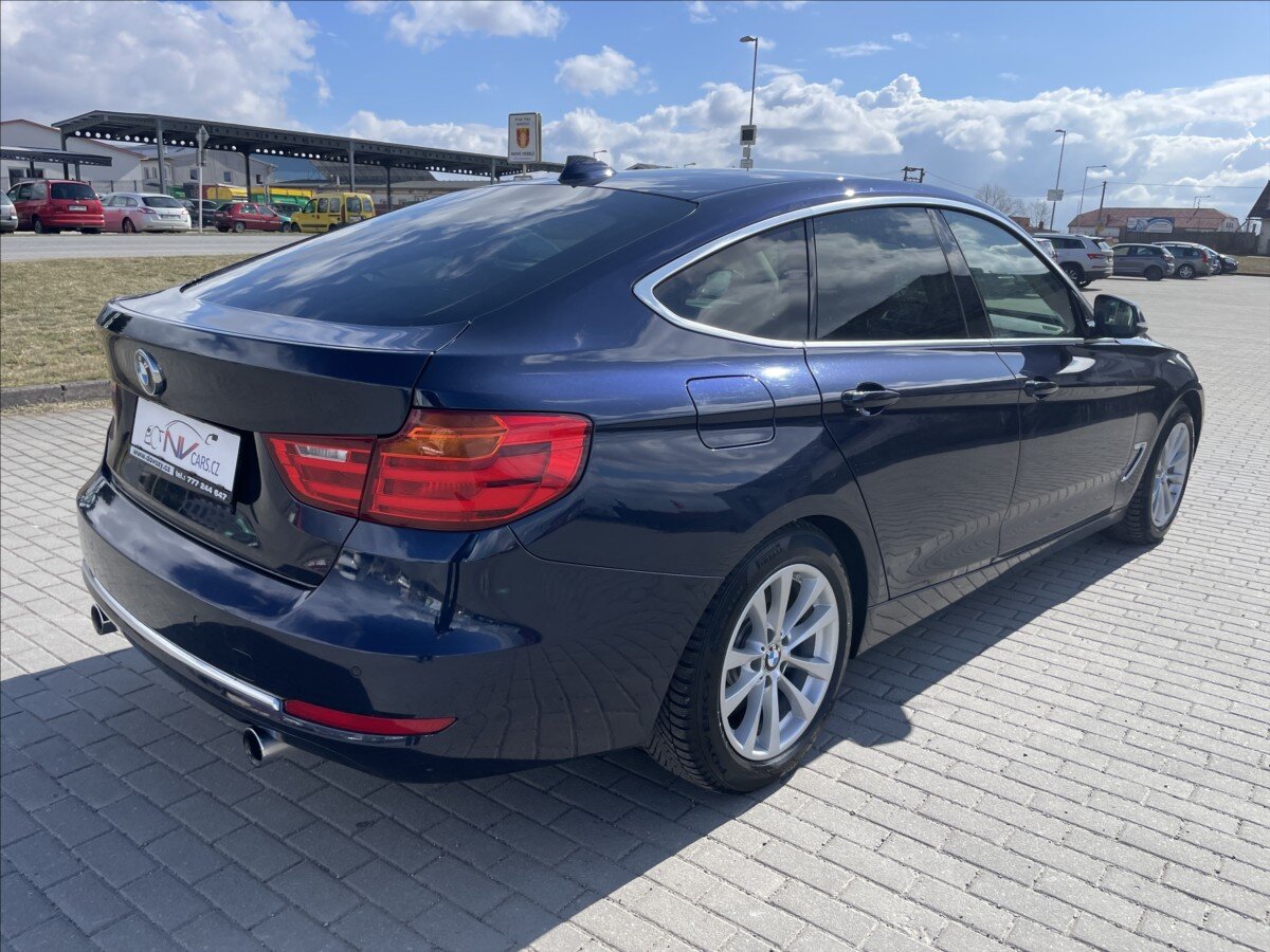 BMW Řada 3 Sedan / Limuzína 3,0 l 225 kw