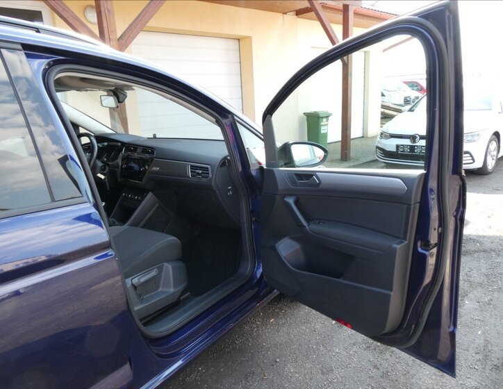 Volkswagen Touran MPV 1,2 l 81 kw