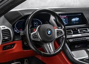 BMW M8 Kupé 4,4 l 447 kw
