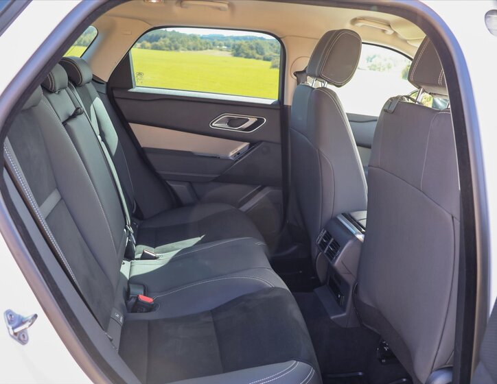 Land Rover Range Rover Velar 14