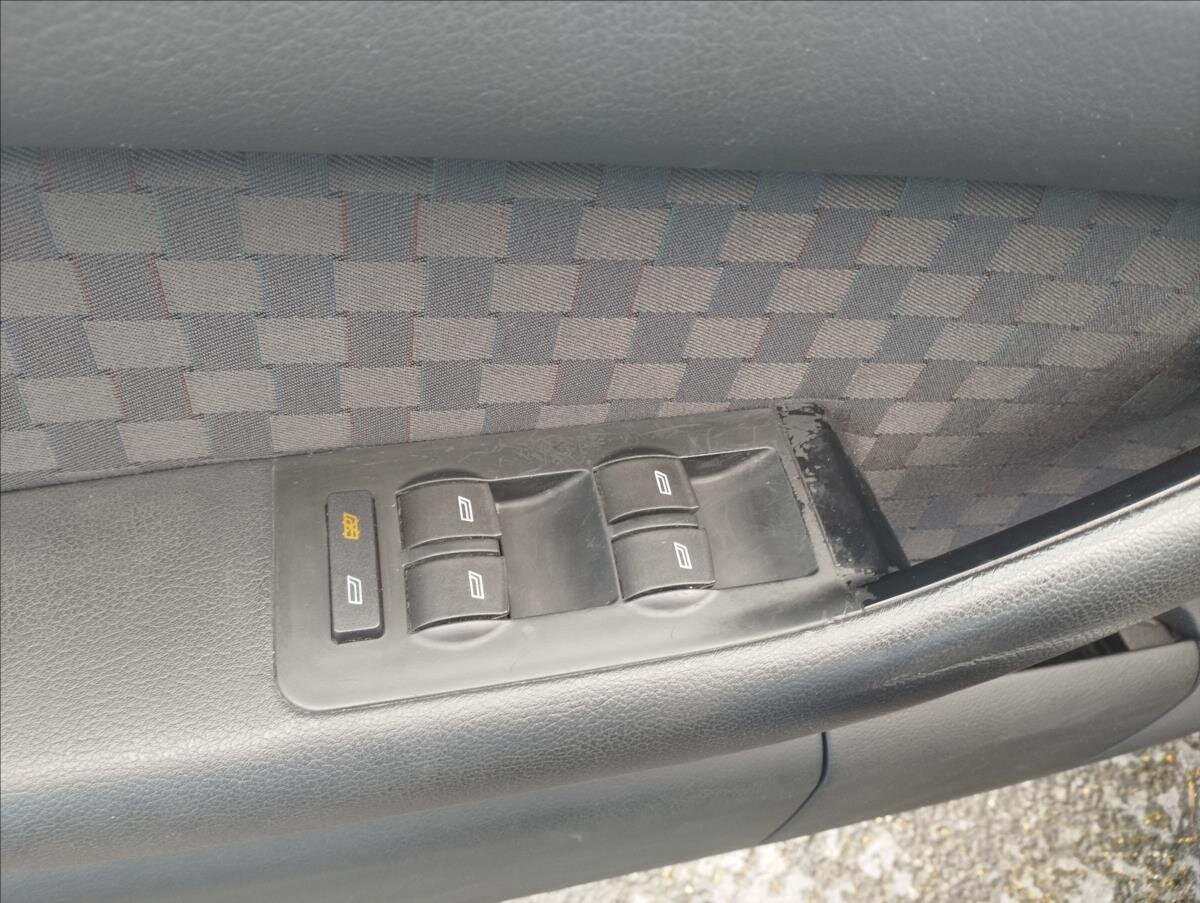 Audi A6 Sedan 2,4 l 125 kw