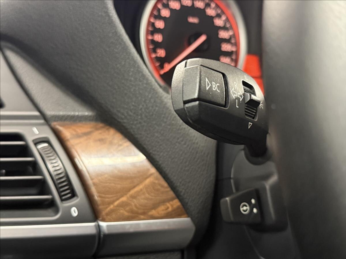 BMW X6 SUV 3,0 l 225 kw