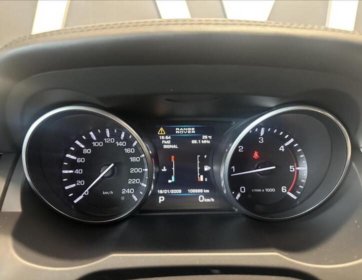 Land Rover Range Rover Evoque 29