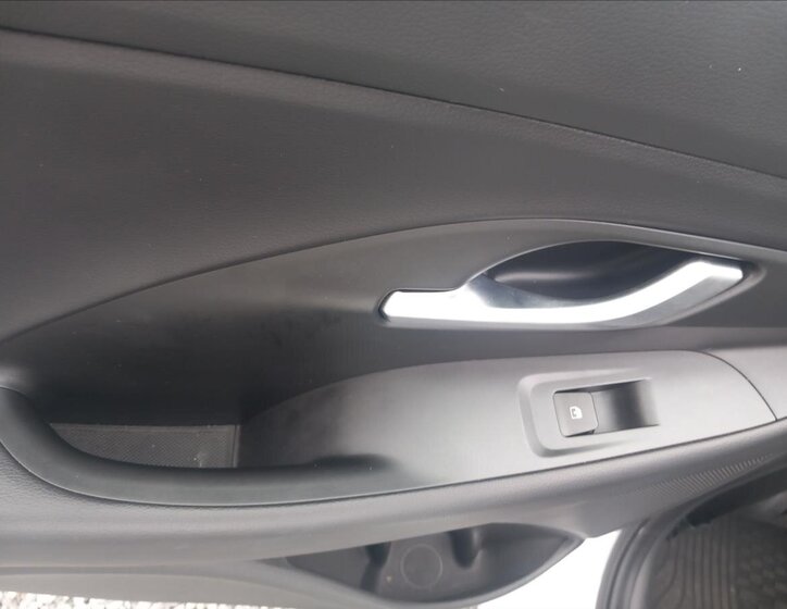 Hyundai i30 Kombi 998,0 88 kw