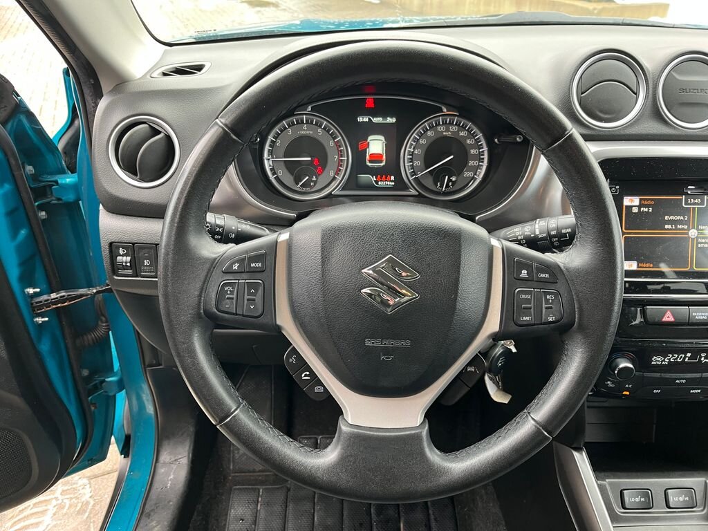 Suzuki Vitara SUV 1,4 l 103 kw