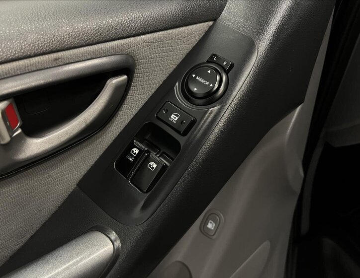 Hyundai H 1 MPV 2,5 l 125 kw