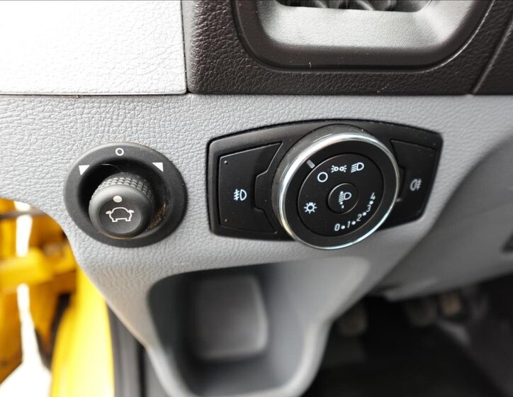 Ford Transit Ostatní 2,0 l 77 kw