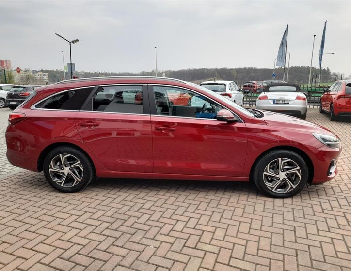Hyundai i30 Kombi 998,0 88 kw