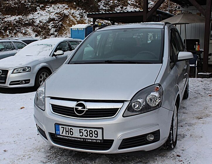 Opel Zafira 1