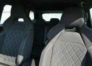 Škoda Karoq SUV / Terénní 1,5 l 110 kw