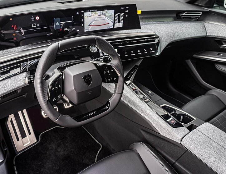 Peugeot 3008 SUV / Terénní 1,2 l 107 kw