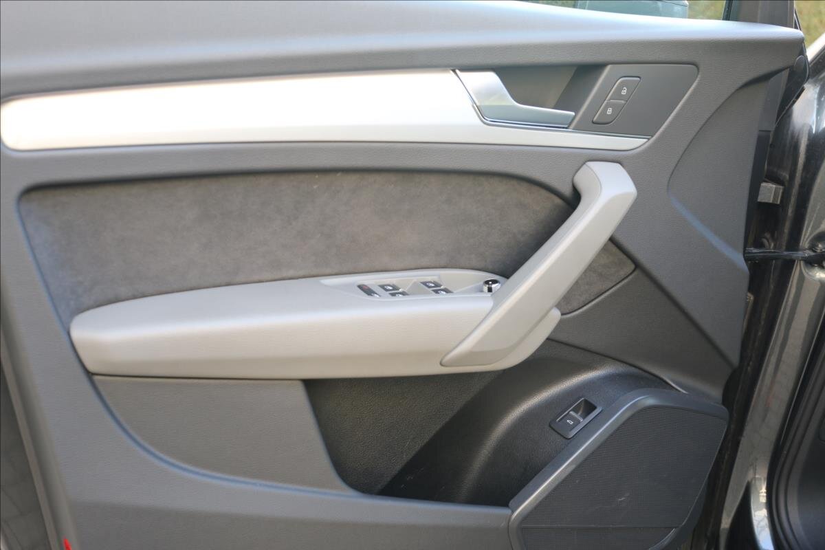 Audi Q5 SUV 2,0 l 150 kw