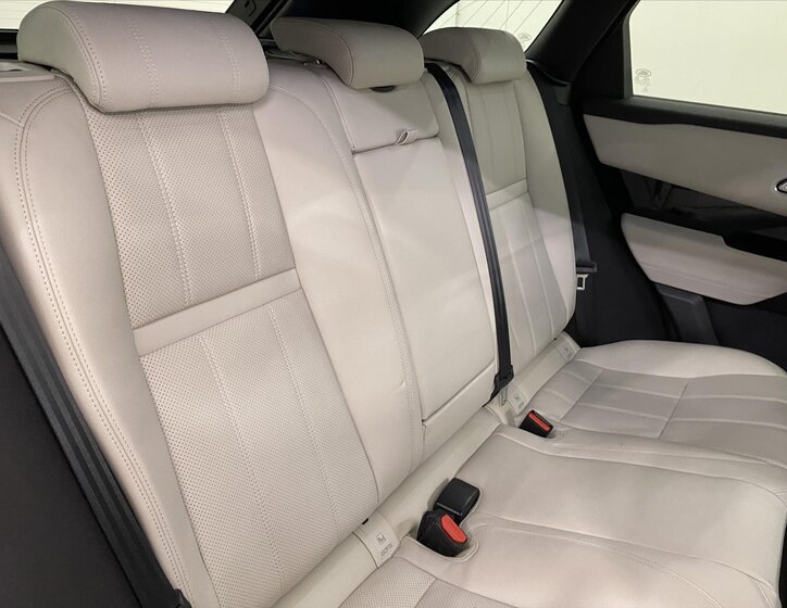 Land Rover Range Rover Velar 7