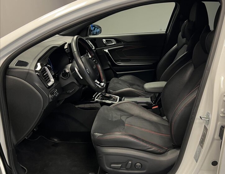 KIA ProCeed Hatchback 1,6 l 150 kw