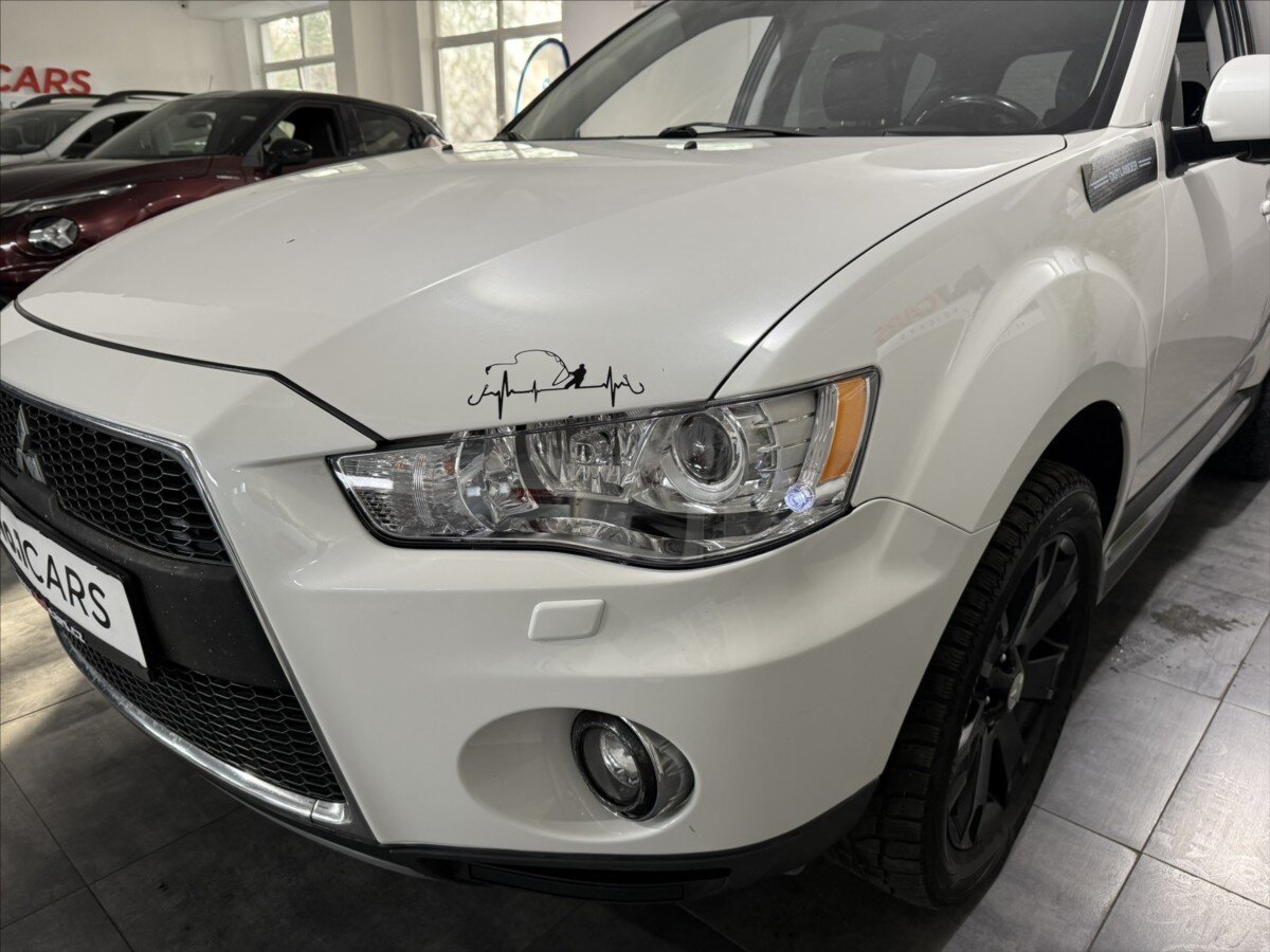 Mitsubishi Outlander SUV / Terénní 2,2 l 115 kw