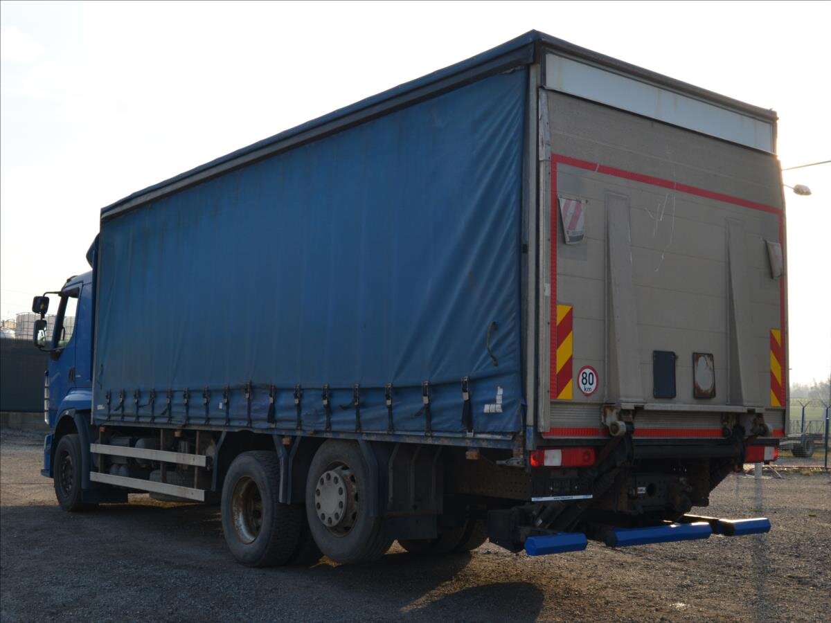 Renault Ostatní Valník 10,8 l 332 kw