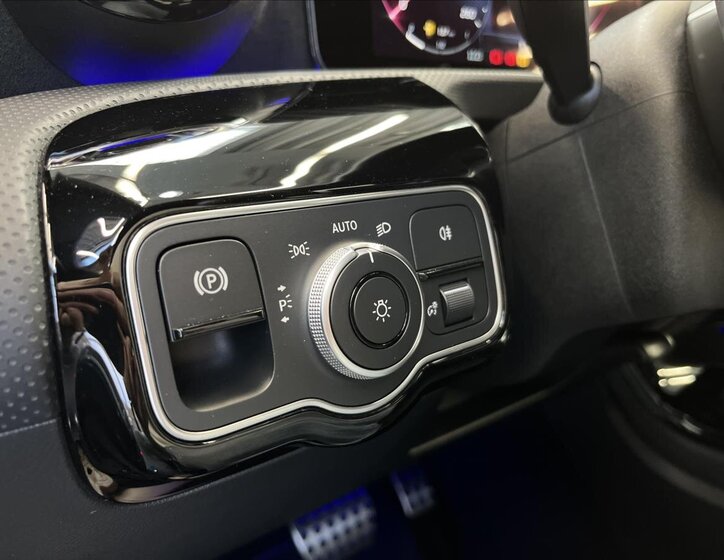 Mercedes-Benz CLA Kupé 2,0 l 165 kw