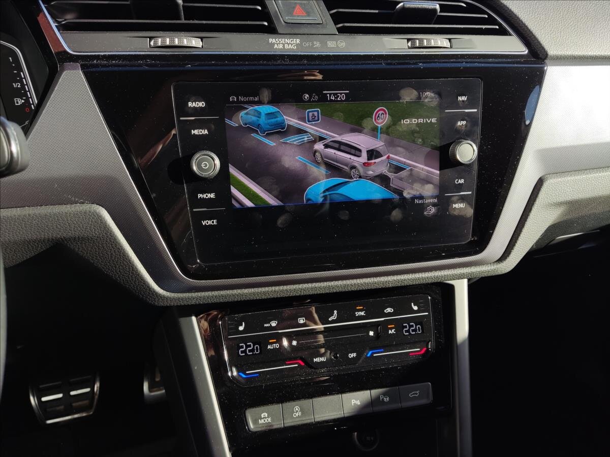 Volkswagen Touran MPV 1,5 l 110 kw