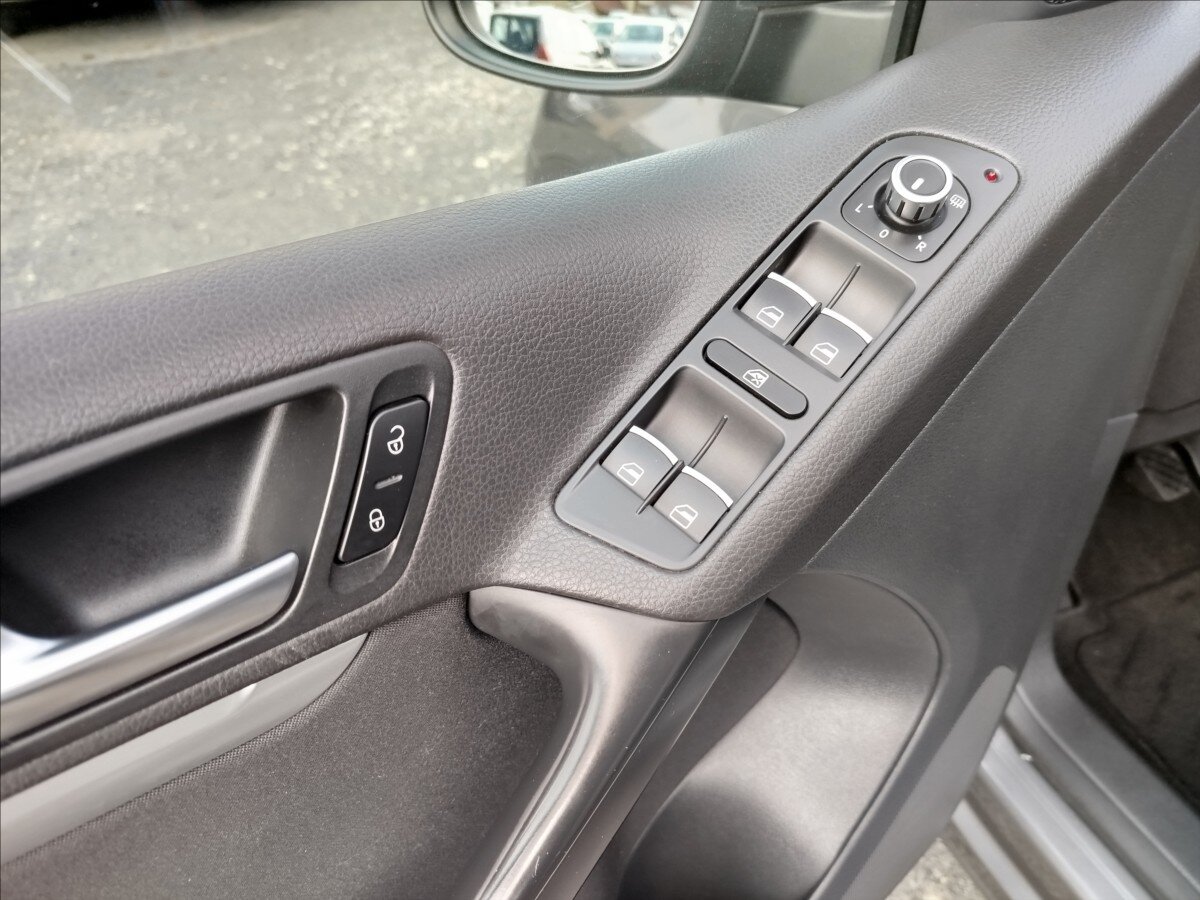 Volkswagen Tiguan SUV / Terénní 1,4 l 118 kw