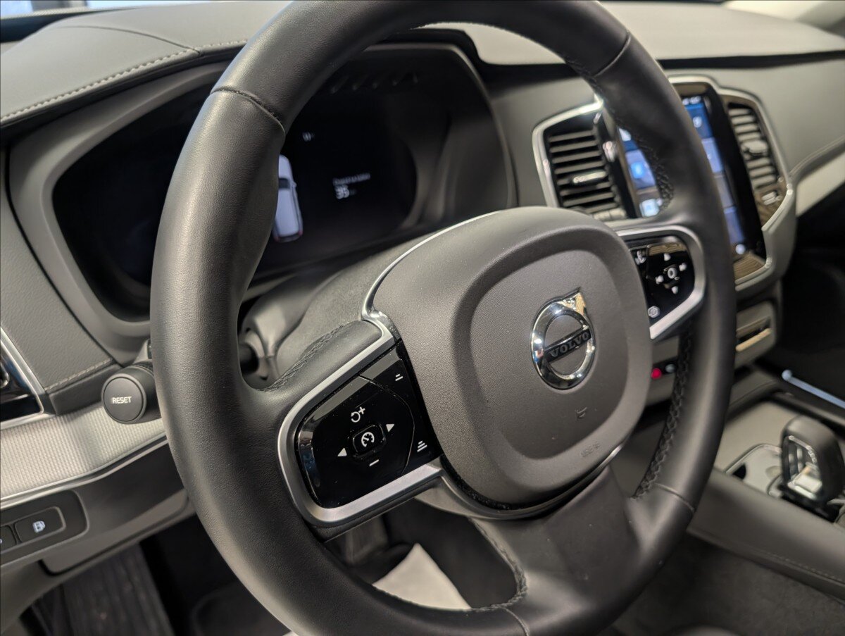 Volvo XC90 Ostatní 2,0 l 335 kw