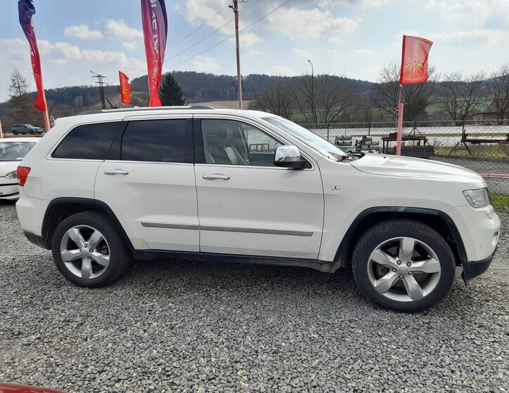 Jeep Grand Cherokee SUV / Terénní 5,7 l 259 kw
