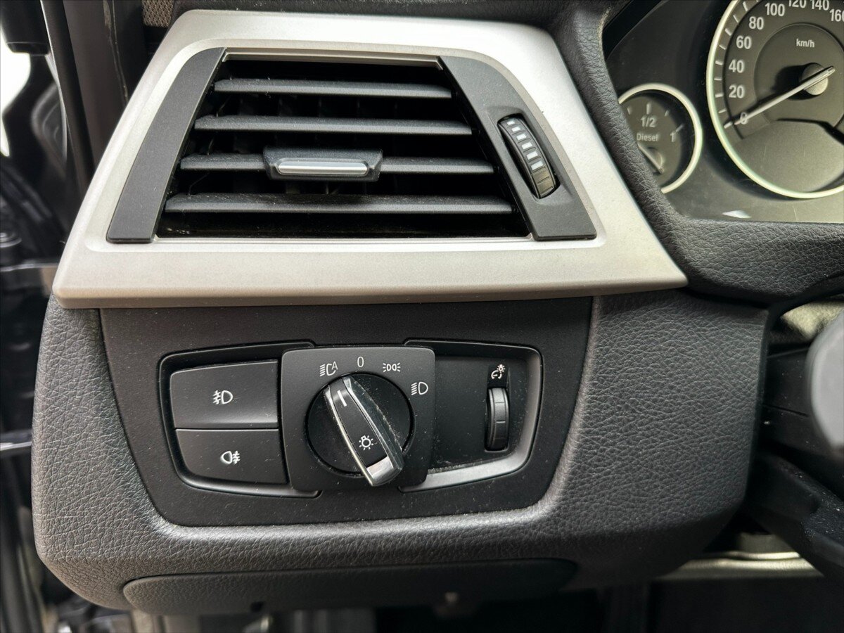 BMW Řada 3 Kombi 2,0 l 120 kw