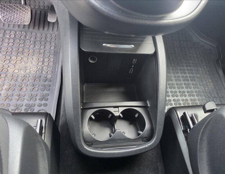 Mercedes-Benz Třídy V Kombi 2,1 l 140 kw