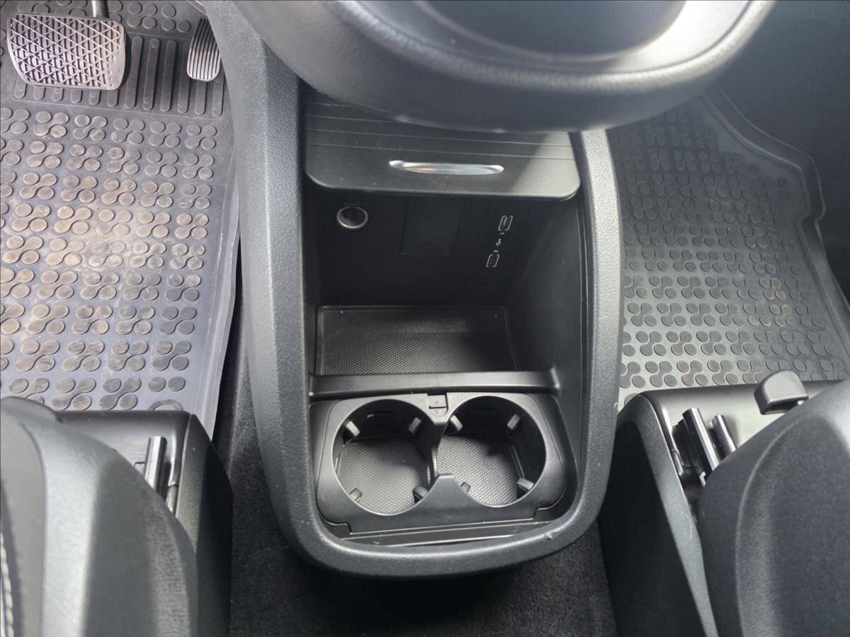 Mercedes-Benz Třídy V Kombi 2,1 l 140 kw