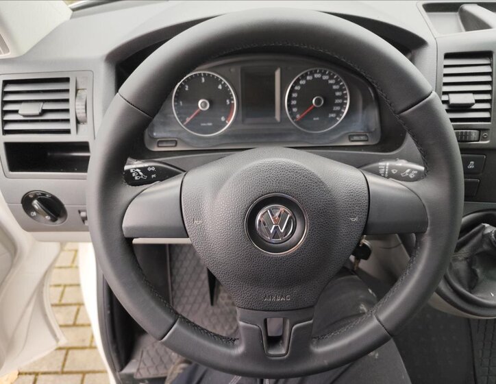 Volkswagen Transporter VAN-Minibus 2,0 l 84 kw