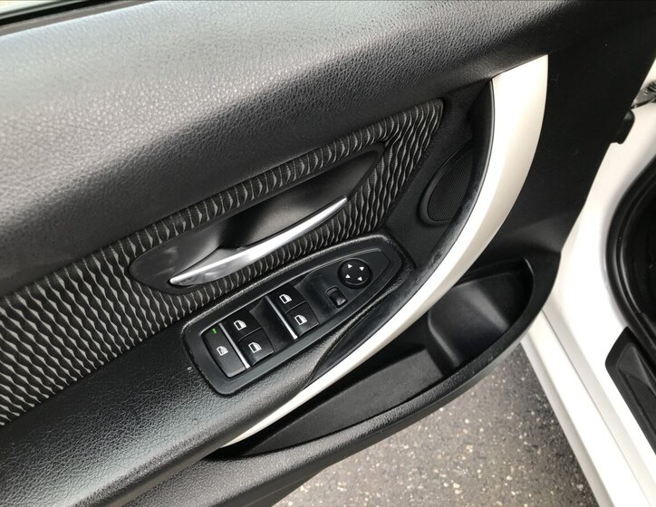 BMW Řada 3 Kombi 2,0 l 110 kw