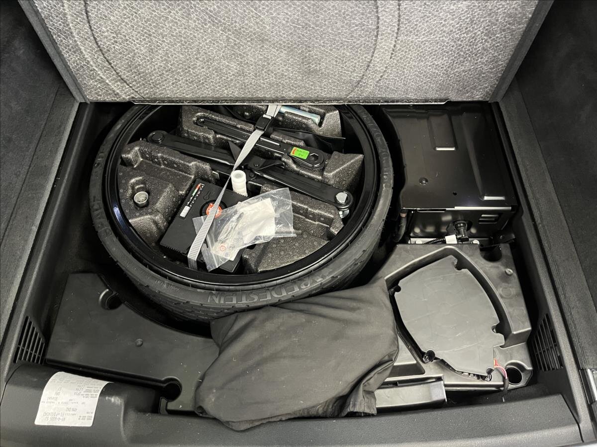 Audi Q8 SUV / Terénní 3,0 l 210 kw