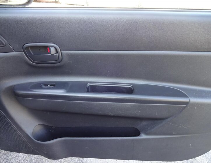 Hyundai Accent Hatchback 1,4 l 71 kw