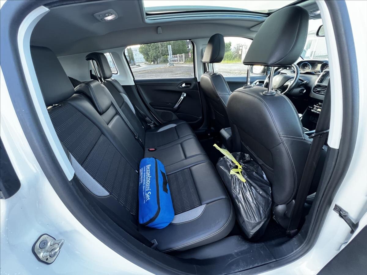 Peugeot 2008 SUV / Terénní 1,6 l 84 kw