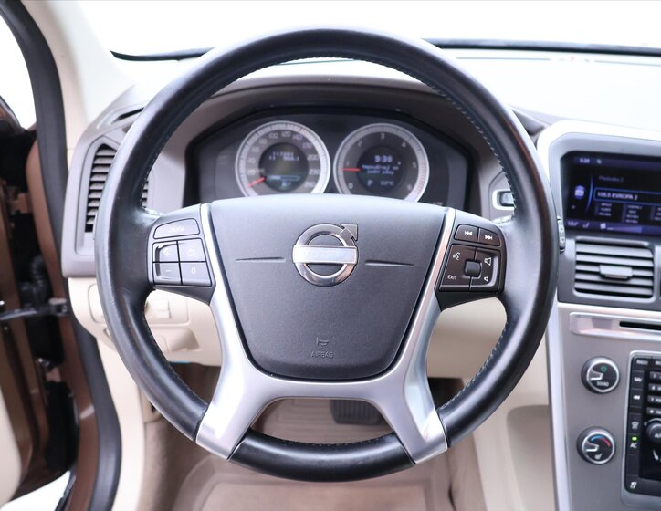 Volvo XC60 SUV / Terénní 2,4 l 120 kw