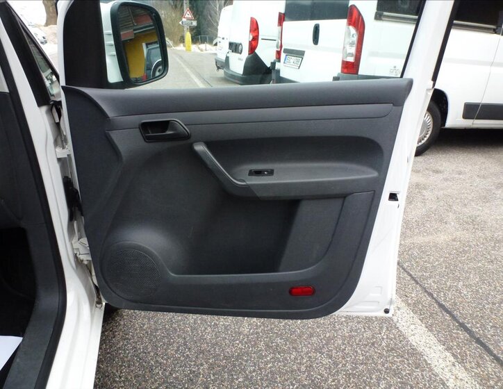 Volkswagen Caddy Skříň 1,6 l 55 kw