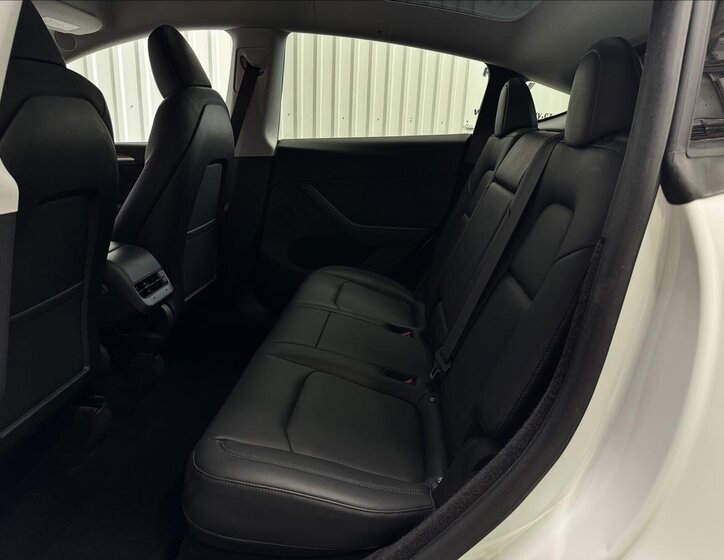 Tesla Model Y SUV 0,0 378 kw