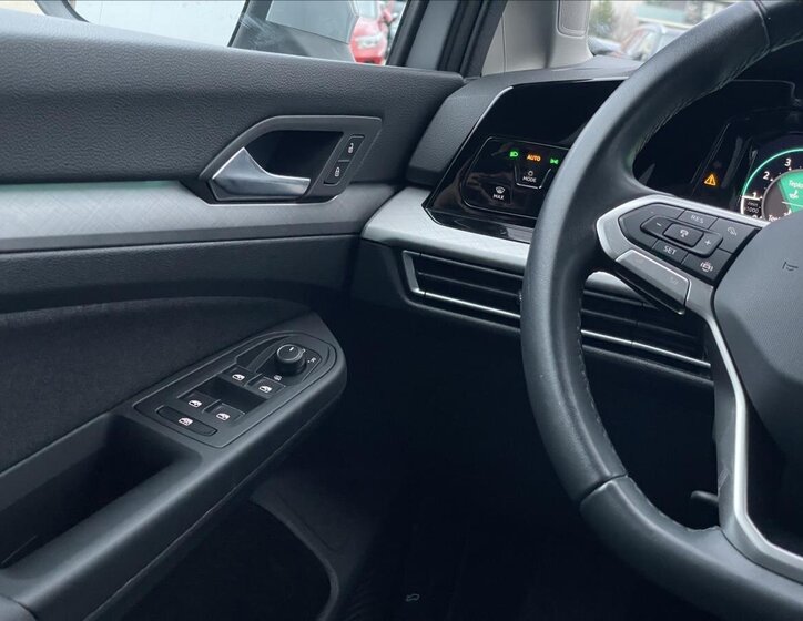 Volkswagen Golf Kombi 1,5 l 110 kw