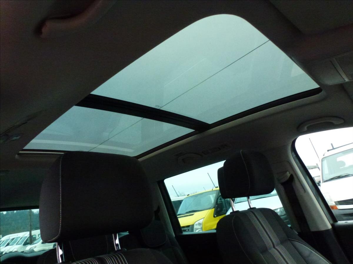 Volkswagen Sharan Kombi 2,0 l 125 kw