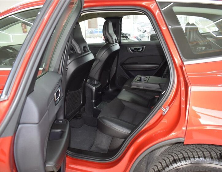 Volvo XC60 SUV 2,0 l 223 kw