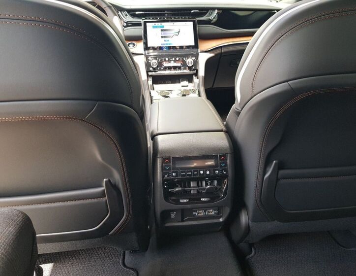 Jeep Grand Cherokee 18