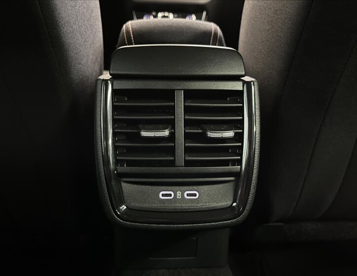 Škoda Kamiq SUV 999,0 85 kw