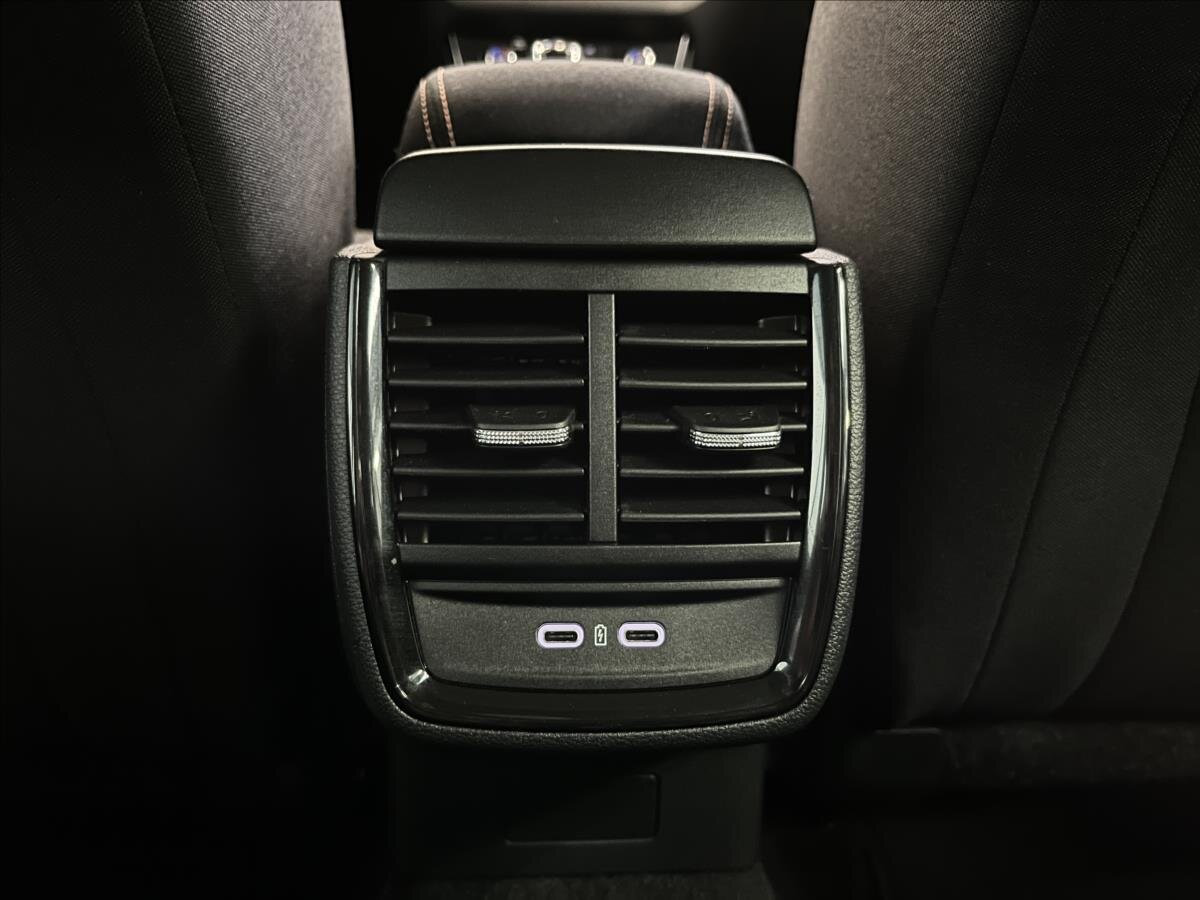 Škoda Kamiq SUV 999,0 85 kw