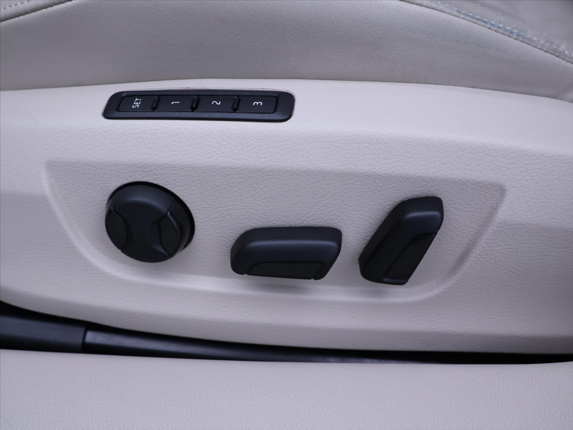 Škoda Superb Liftback 2,0 l 162 kw