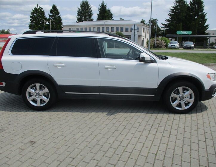 Volvo XC70 5