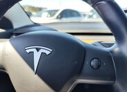 Tesla Model 3 Sedan / Limuzína 0,0 155 kw