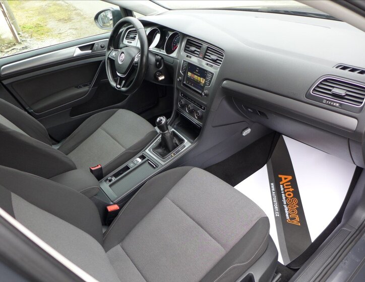 Volkswagen Golf Hatchback 1,2 l 63 kw