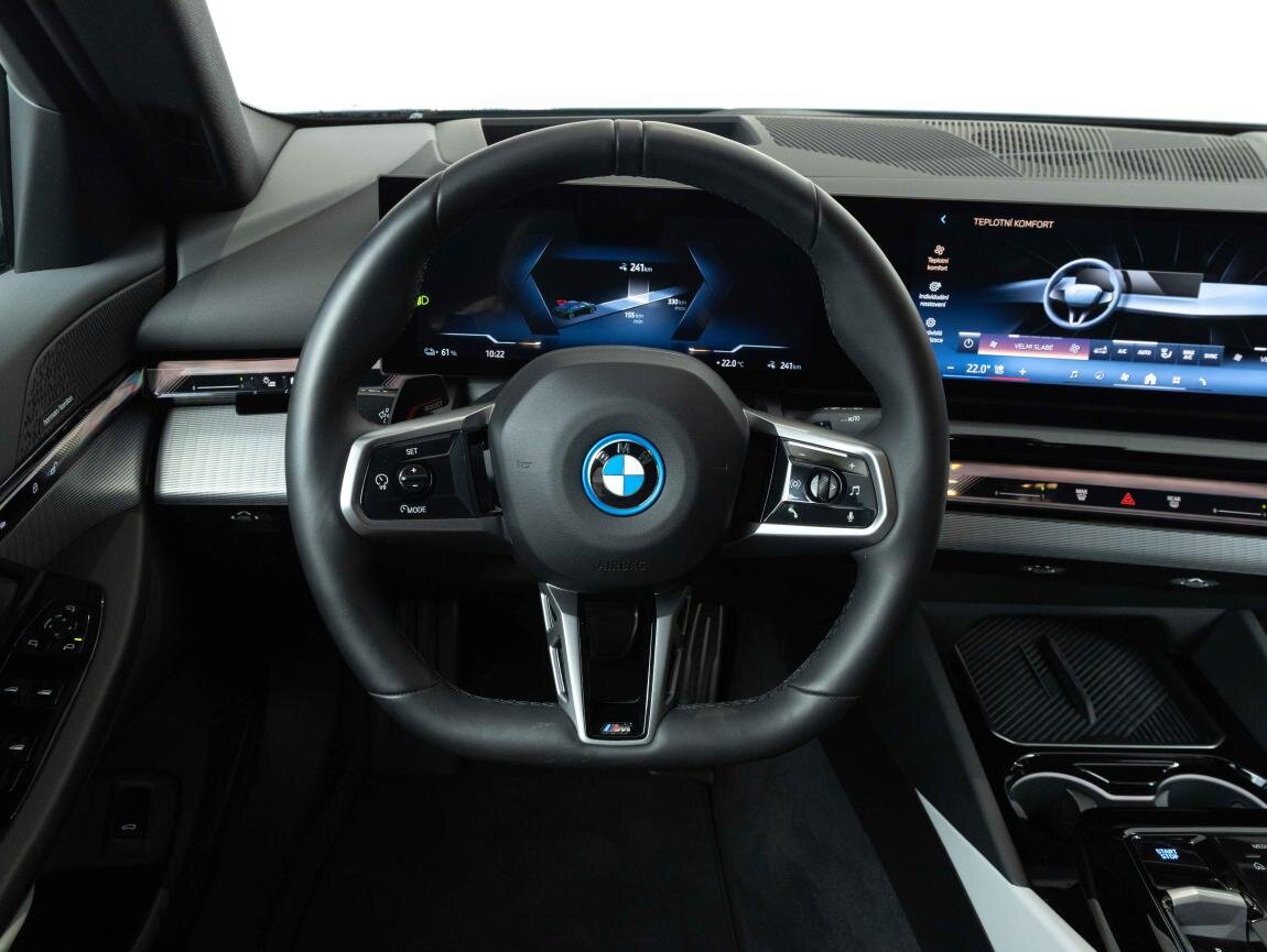 BMW i5 Sedan / Limuzína 0,0 250 kw