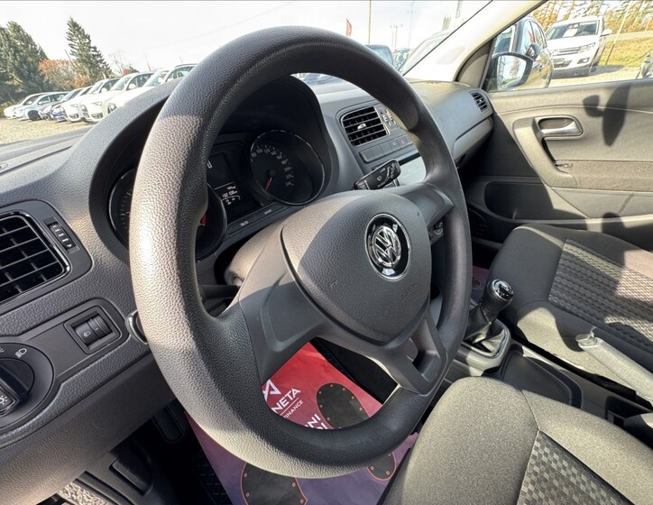 Volkswagen Polo 10