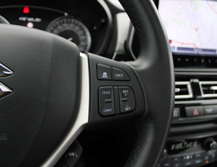 Suzuki SX4 S-Cross SUV / Terénní 1,4 l 95 kw