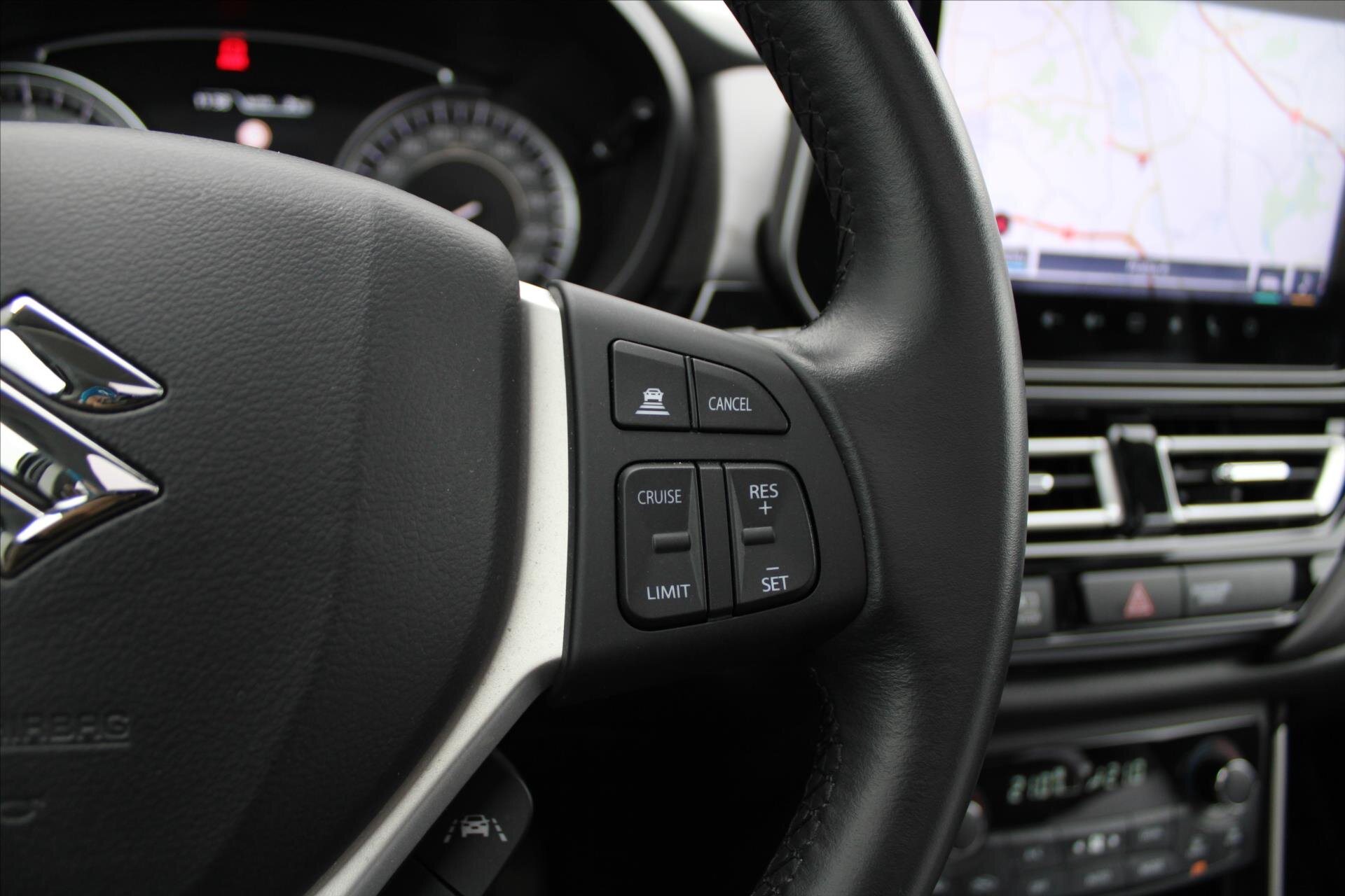 Suzuki SX4 S-Cross SUV / Terénní 1,4 l 95 kw